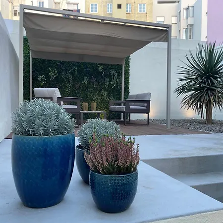 1881 Historical Loft With Garden Apartment Lisbon