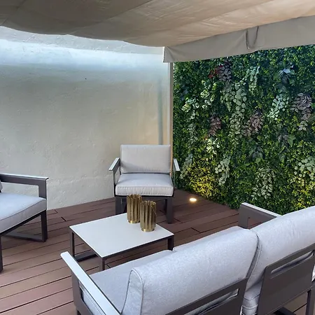 1881 Historical Loft With Garden * ליסבון