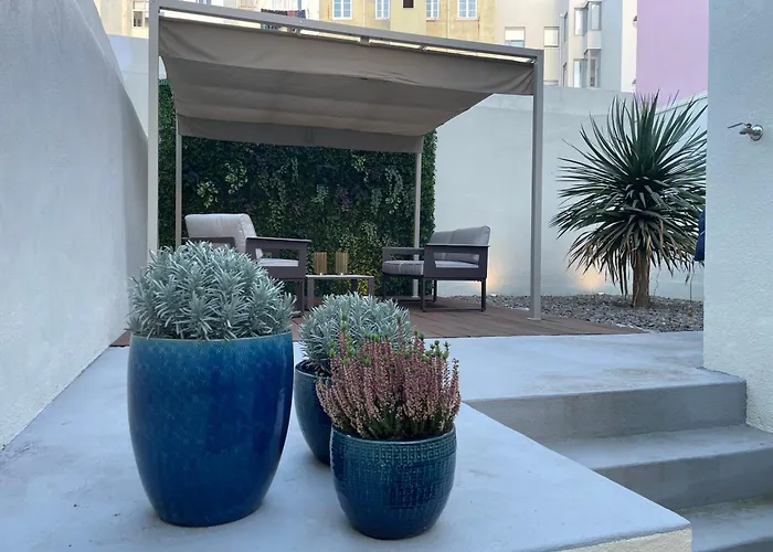 1881 Historical Loft With Garden Apartment Lisbon
