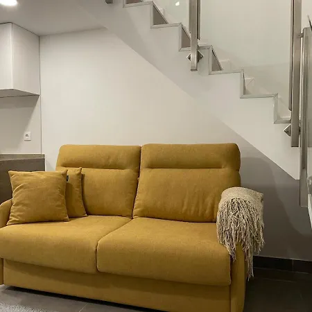 1881 Historical Loft With Garden *